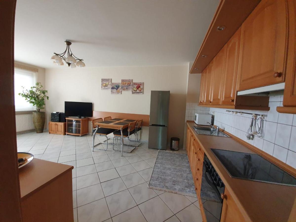 Koala Apartments: Beachside Pet-friendly With Wi-fi Apartment *