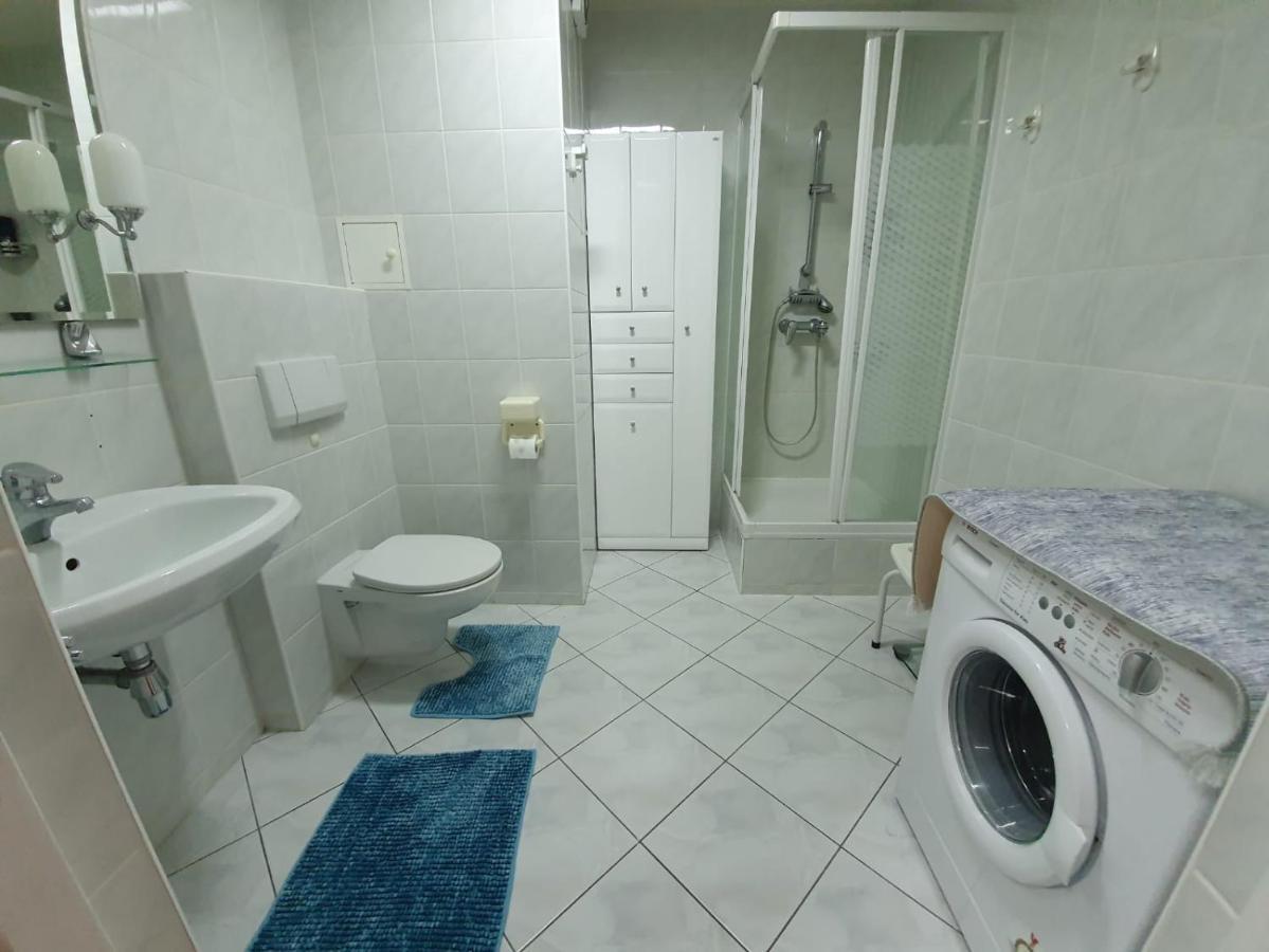 Koala Apartments: Beachside Pet-friendly With Wi-fi Apartment Kolobrzeg