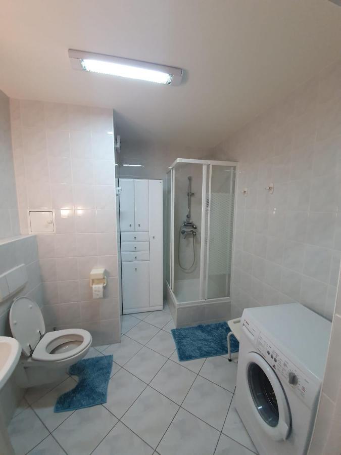 Koala Apartments: Beachside Pet-friendly With Wi-fi Apartment *