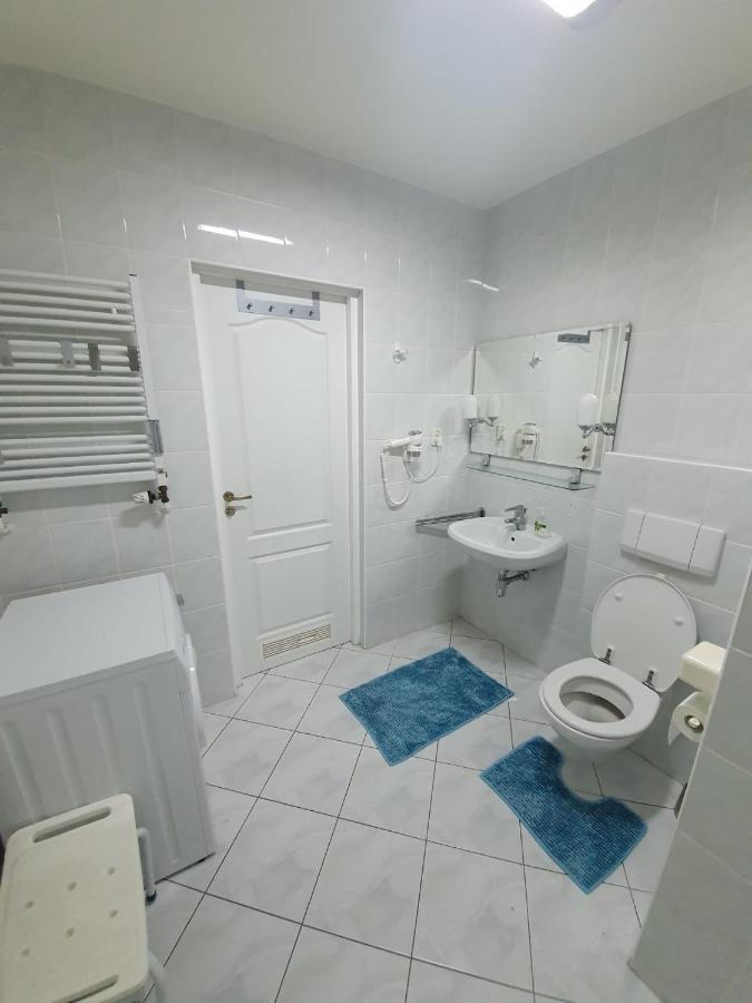 Koala Apartments: Beachside Pet-friendly With Wi-fi Apartment