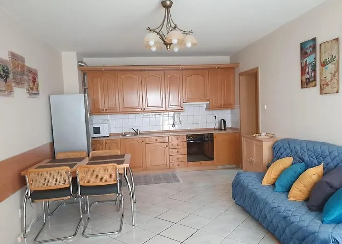 Apartament KOALA Kołobrzeg , 50 m do plaży , garaż , WIFI ,